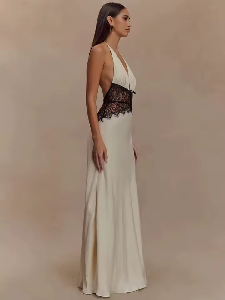 Robe en dentelle et satin Noiréa